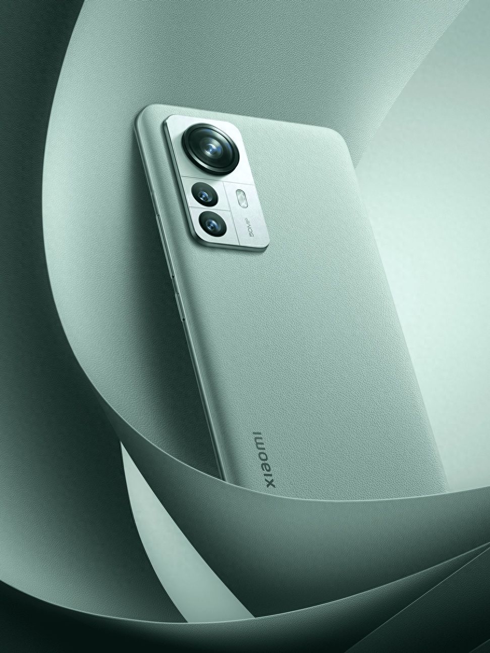 iPhone用户尝试安卓的第一选择,小米12系列今晚8点开售3699元起