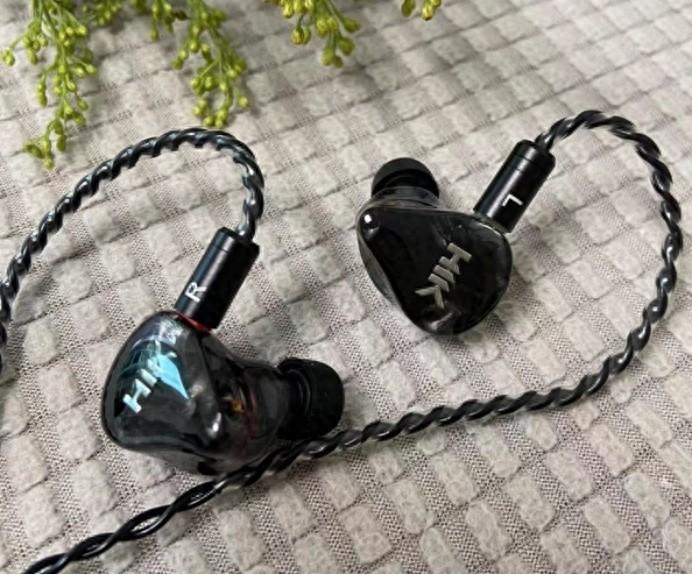 音质超好的有线耳机,这4个牌子解析细腻,均匀音效响亮通透