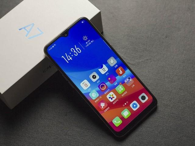 数说OPPO A7：4230mAh成就千元续航王者