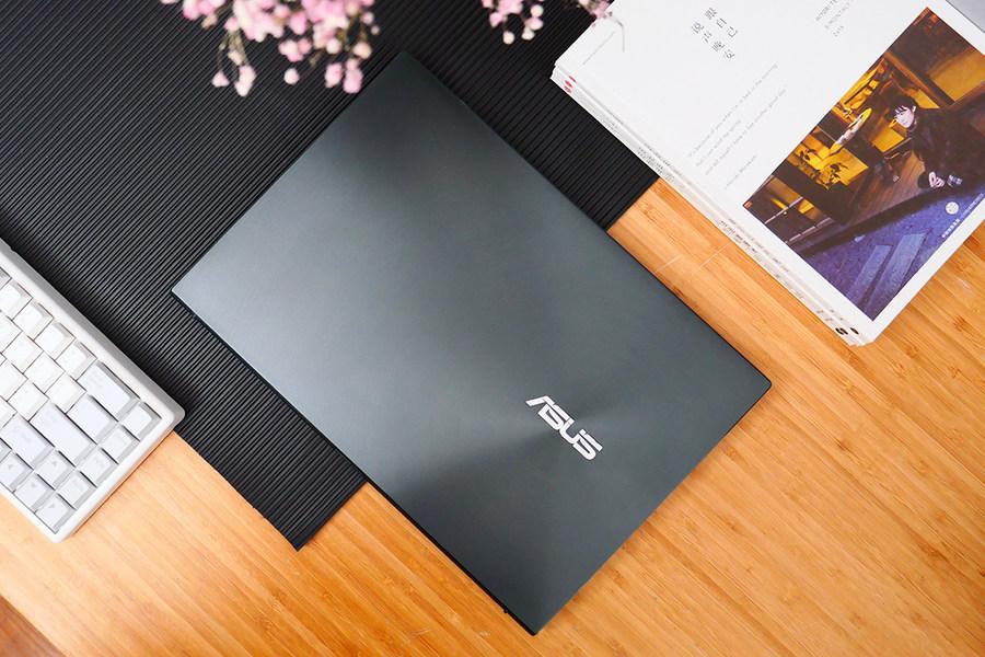 华硕灵耀14评测：轻薄便携高性能 让工作更高效