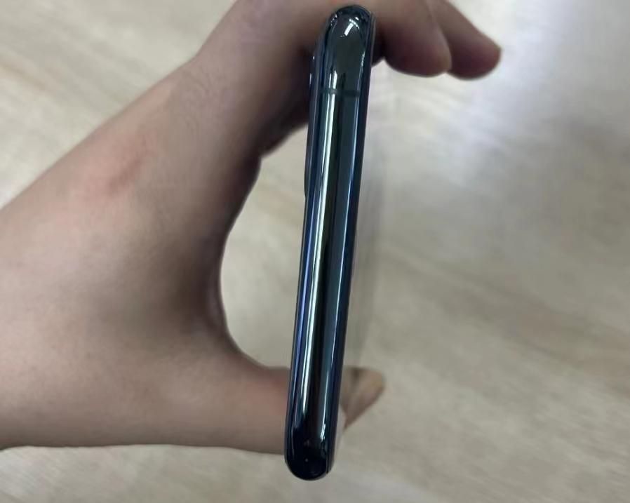 iPhone 11 Pro Max现在还值得入手吗,手机的配置怎么样?