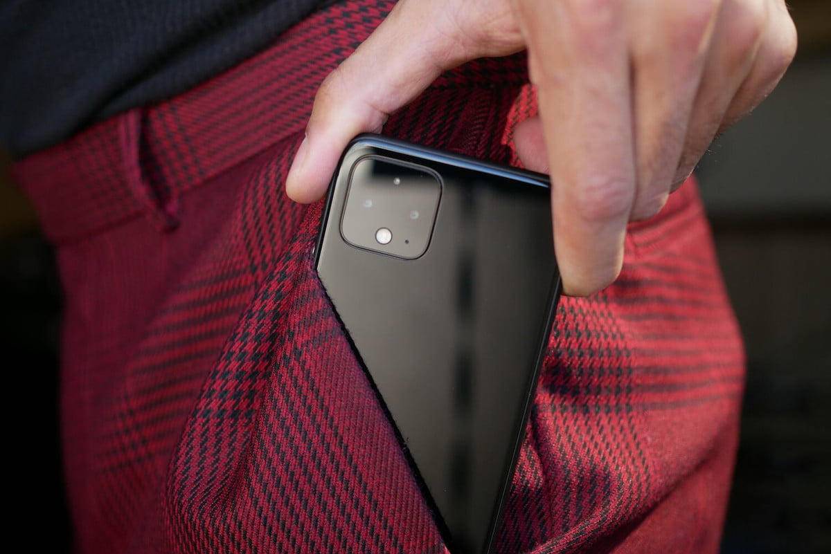 Google Pixel 4评测：流畅有余，续航不足