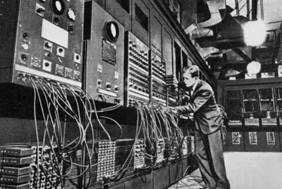 ​以前杀毒软件收费，病毒越杀越多，后来免费杀毒，电脑却很少中毒