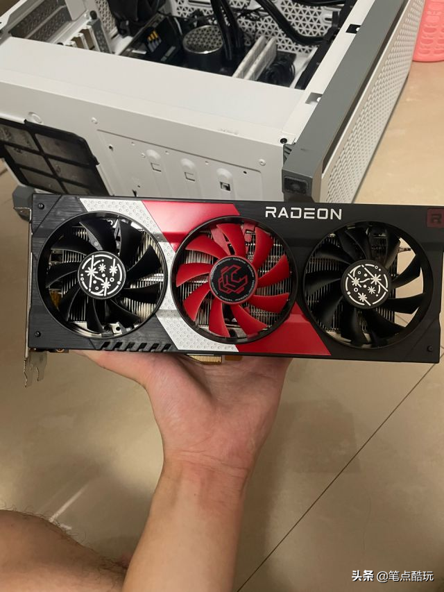 出道即巅峰,首发炒到4k,10月猛降几百,RX6600XT可买否?