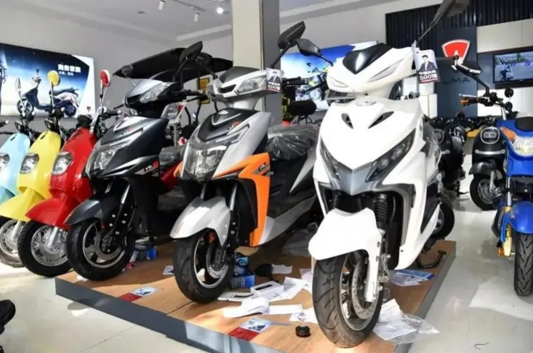 买电动车,哪个品牌好?口碑榜前3名出炉,看看网友是怎么评价的