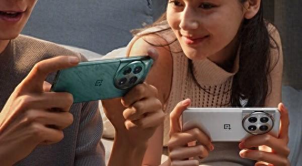 4000元买不到iPhone 还不如搞一台一加12 绝对错不了