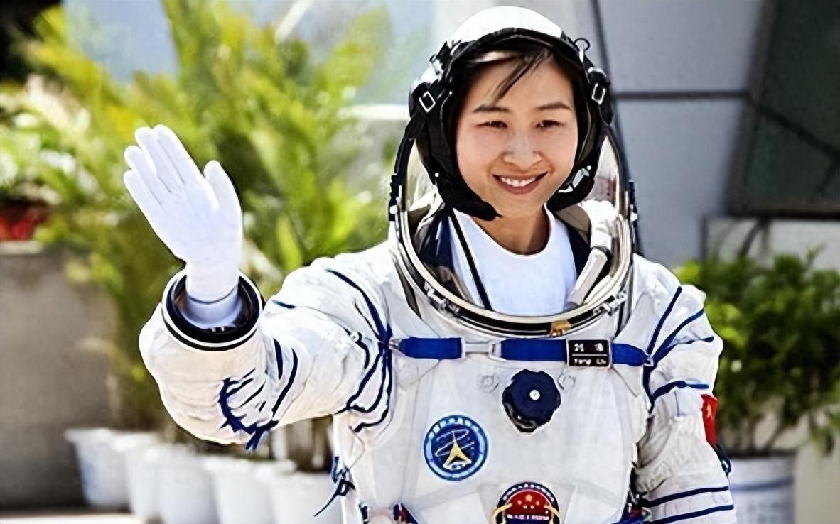 我国首位女航天员刘洋，结婚8年未生子，临行前给丈夫留下2条遗言