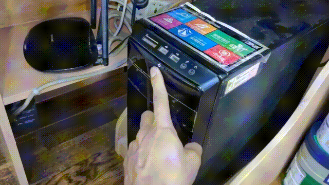 电脑主机正常运行，显示器无信号或黑屏咋解决？方法就在这里