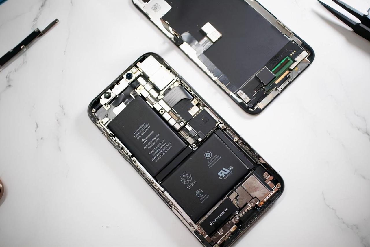苹果iPhone X换电池：多少钱？如何保养让电池寿命更长？