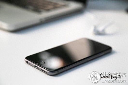 既熟悉又亲切的回归之旅:iPhone 6 上手体验