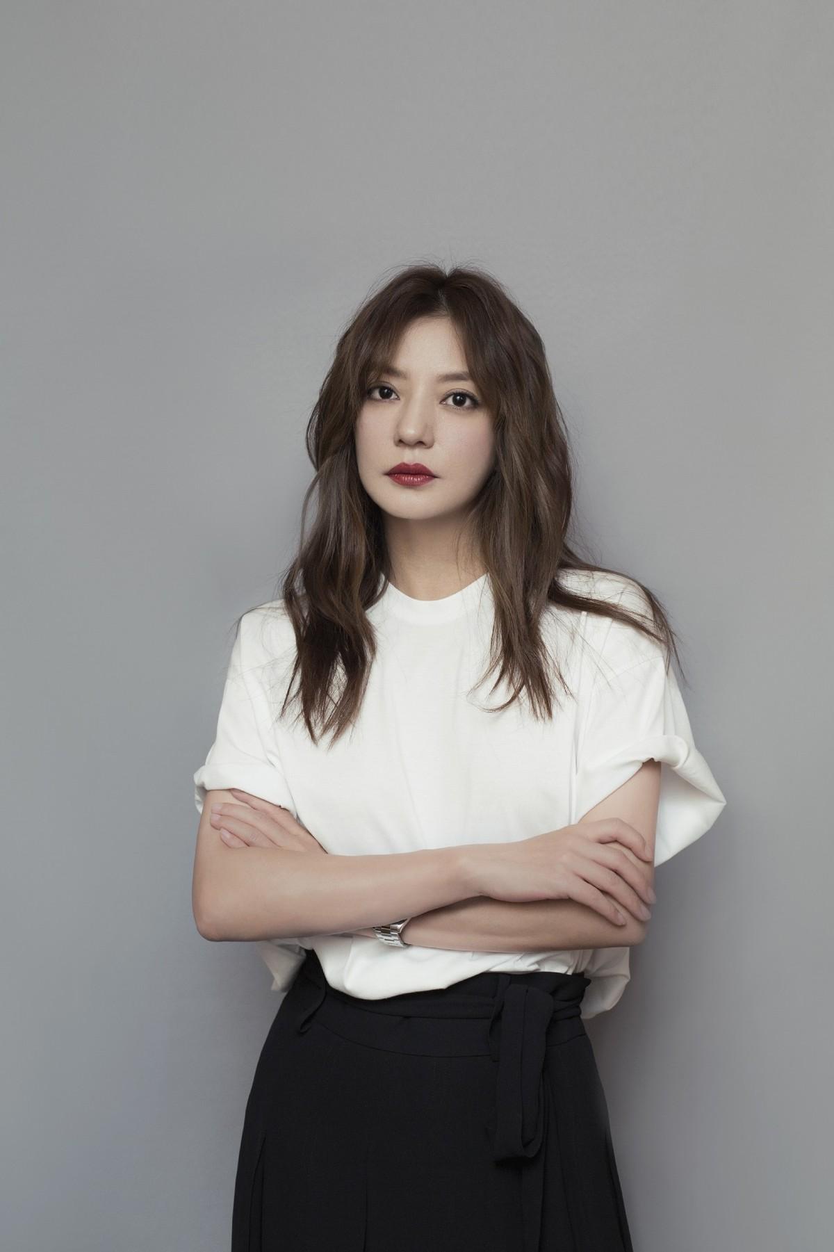 顶风作案!赵薇的恶行不止亲日辱华,现如今原形毕露下场大快人心