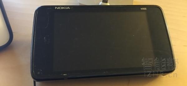 一起来怀旧一下，重温诺基亚 N900