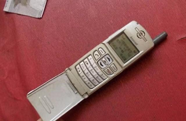 回顾18年前我们玩过的手机（三星）