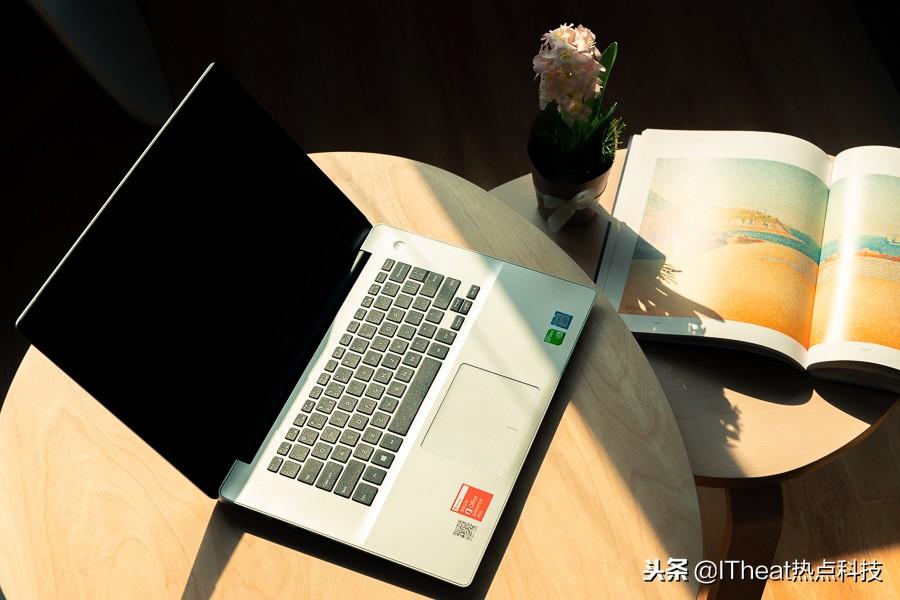 戴尔灵越15 5580评测：均衡存乎万物之间