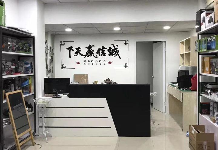 免费修电脑的好邻居 突然关门歇业，原来是干了件让人疯狂点赞的大事