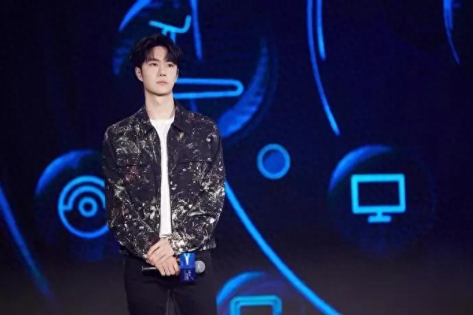 王一博把大家整懵了!联想代言人现场说iPad?