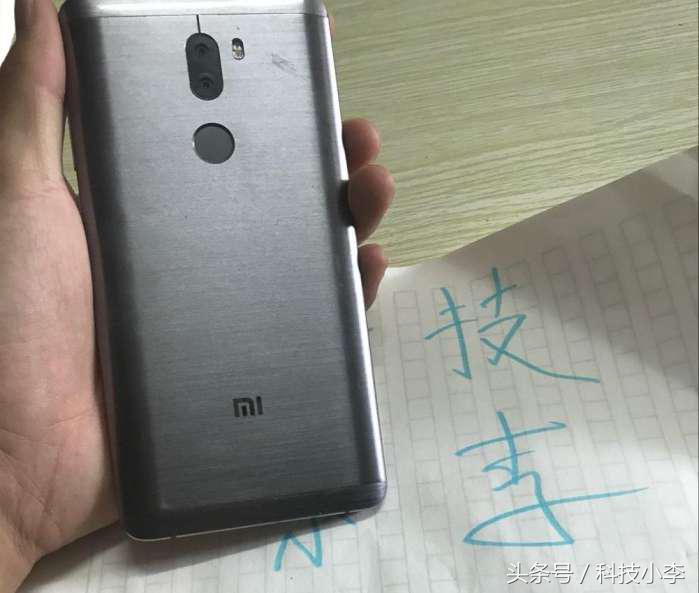 被人遗忘的性价比之王，小米5Splus半年真实体验，看完决定买不买