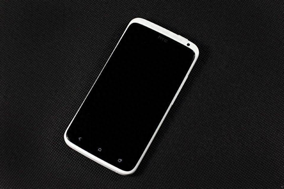 经典手机回顾系列:可能是全面屏设计雏形的HTC One X