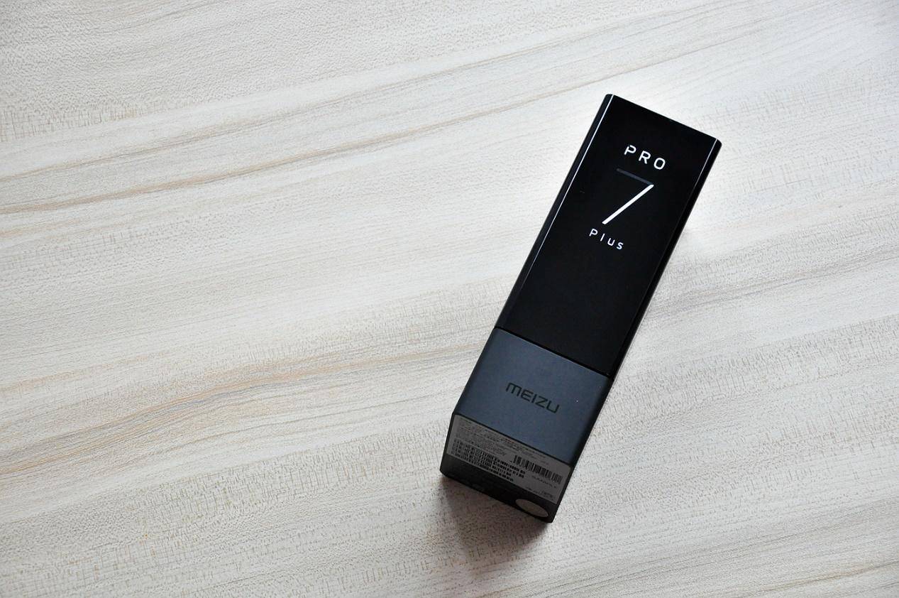 魅族PRO 7 Plus深度评测:3580元买到手到底值不值?