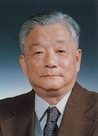 他用行动诠释化学的真意,Chemistry=Chem is try