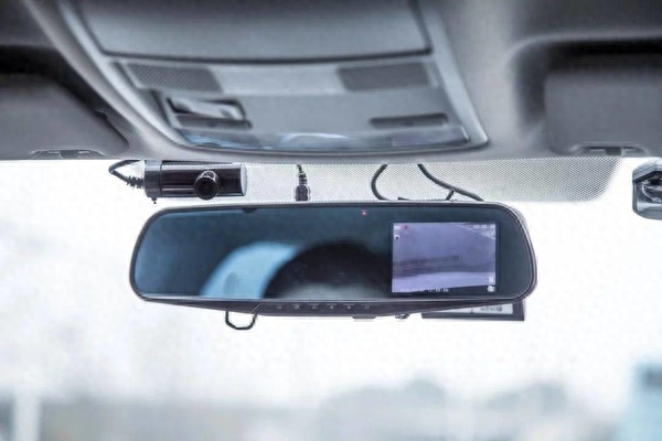 质量堪忧 多批次行车记录仪抽检不合格 纽曼上黑榜