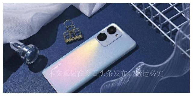 荣耀Play 8T续航拉满，7000mAh+80W+5nm，还有7英寸屏