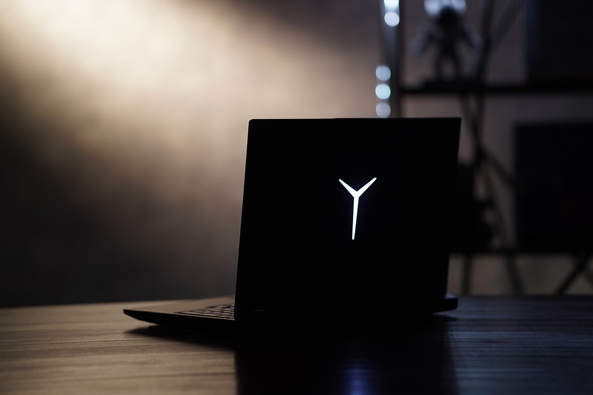 平均涨幅500元：堪称配置天花板的拯救者Y9000P 2022还值得买吗