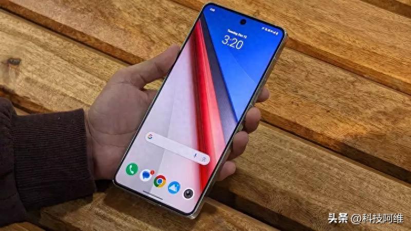 vivo悄然开卖“新机”，12GB+512GB+120W，搭载骁龙8Gen3售价亲民