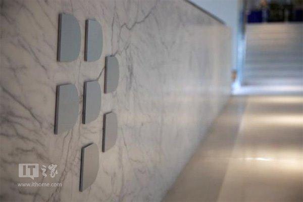 黑莓Z10后继有“人”:高端全触屏手机明年见