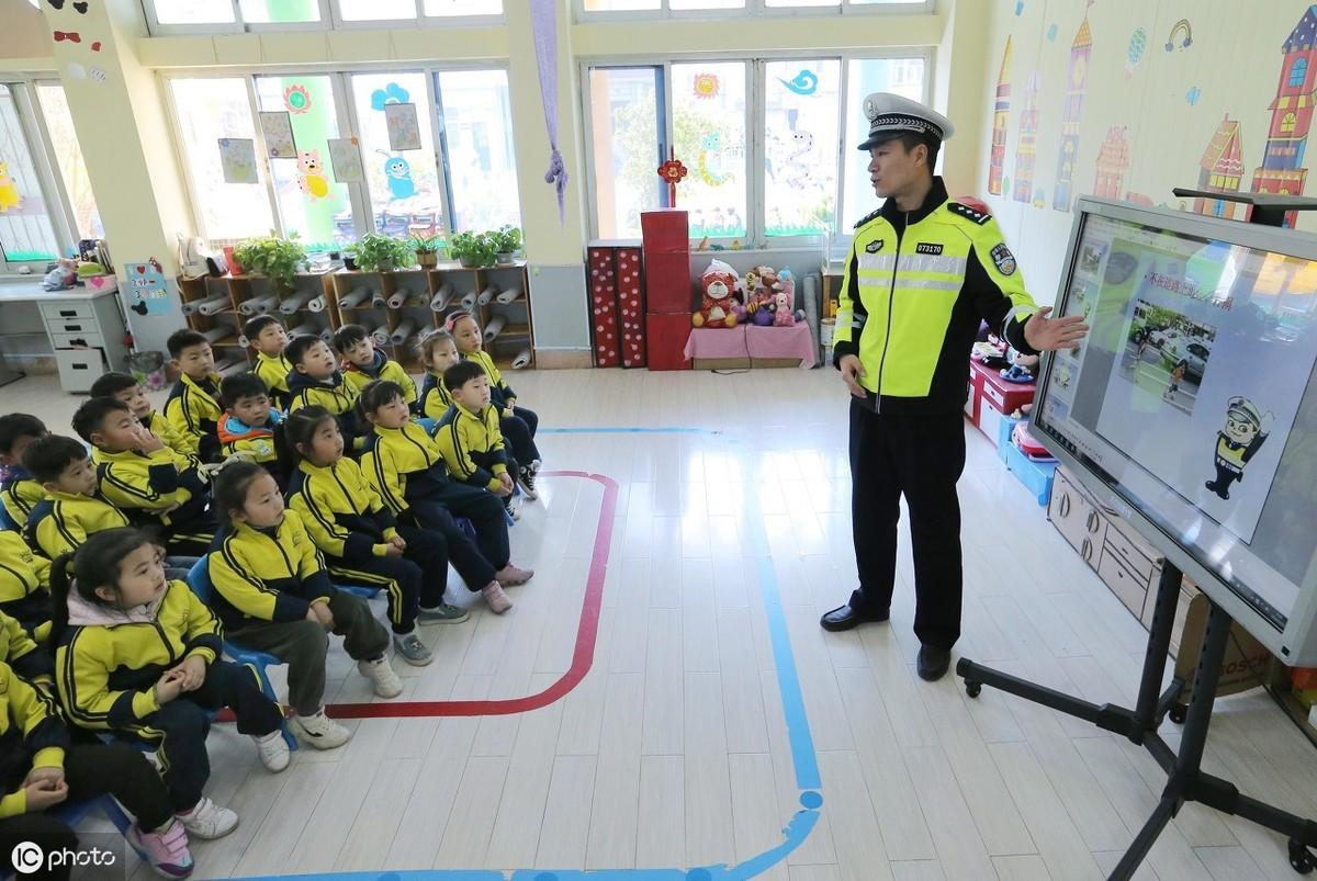 15秒记一个单词(第682个)illustrate