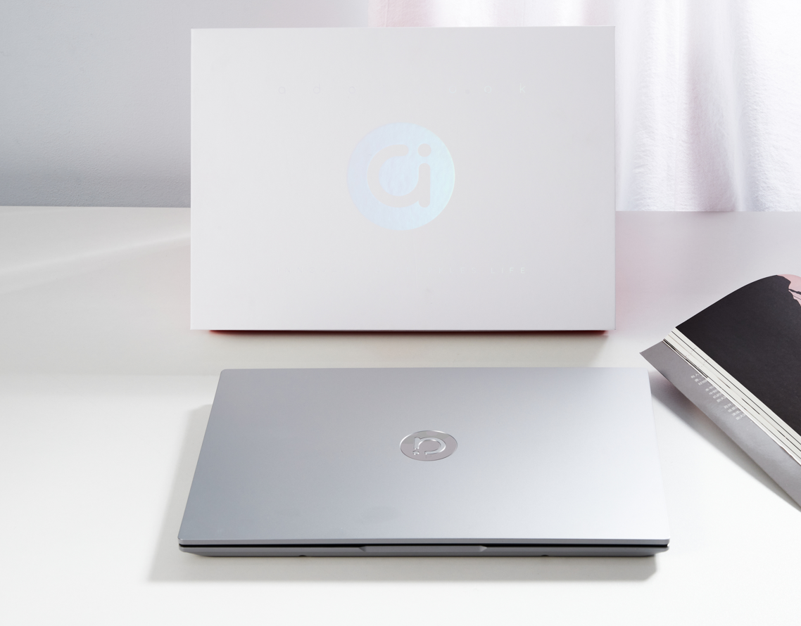 女生买了不踩雷！小红书达人力荐，这款高颜值轻薄本值得入手