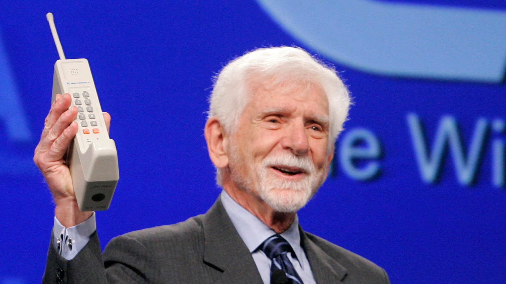 手机诞生50年:回味50个值得铭记的时刻,未来会怎样?